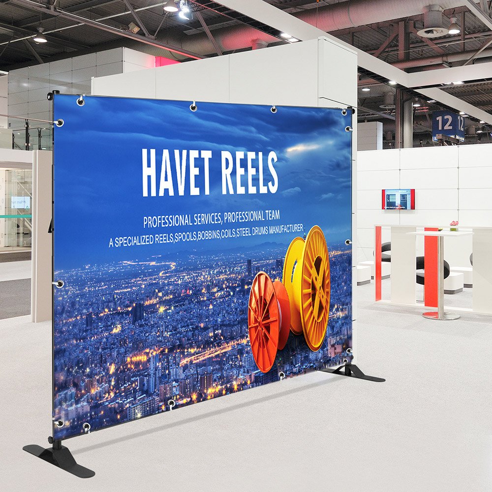 universal_banner_media_wall_with_vinyl%20_banenr